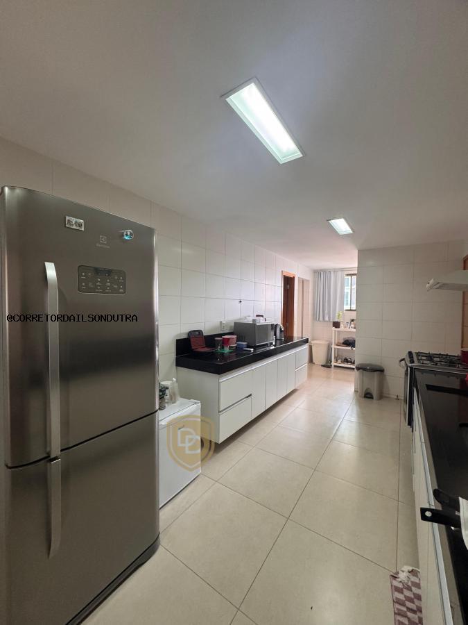 Apartamento à venda com 3 quartos, 214m² - Foto 14