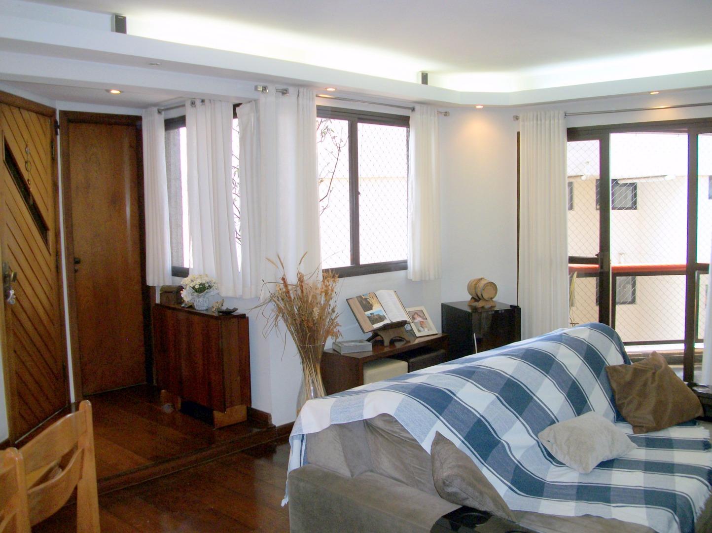 Apartamento à venda com 4 quartos, 143m² - Foto 2