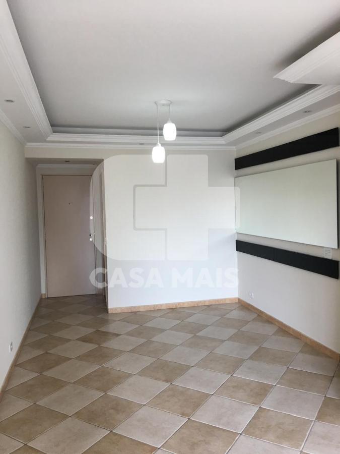 Apartamento para alugar com 3 quartos, 80m² - Foto 9