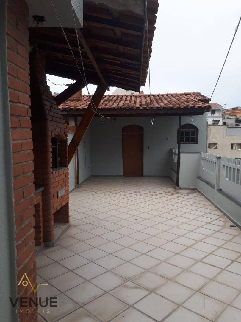 Sobrado à venda com 2 quartos, 200m² - Foto 14