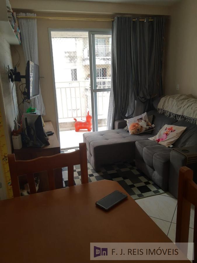 Apartamento à venda com 2 quartos, 62m² - Foto 9