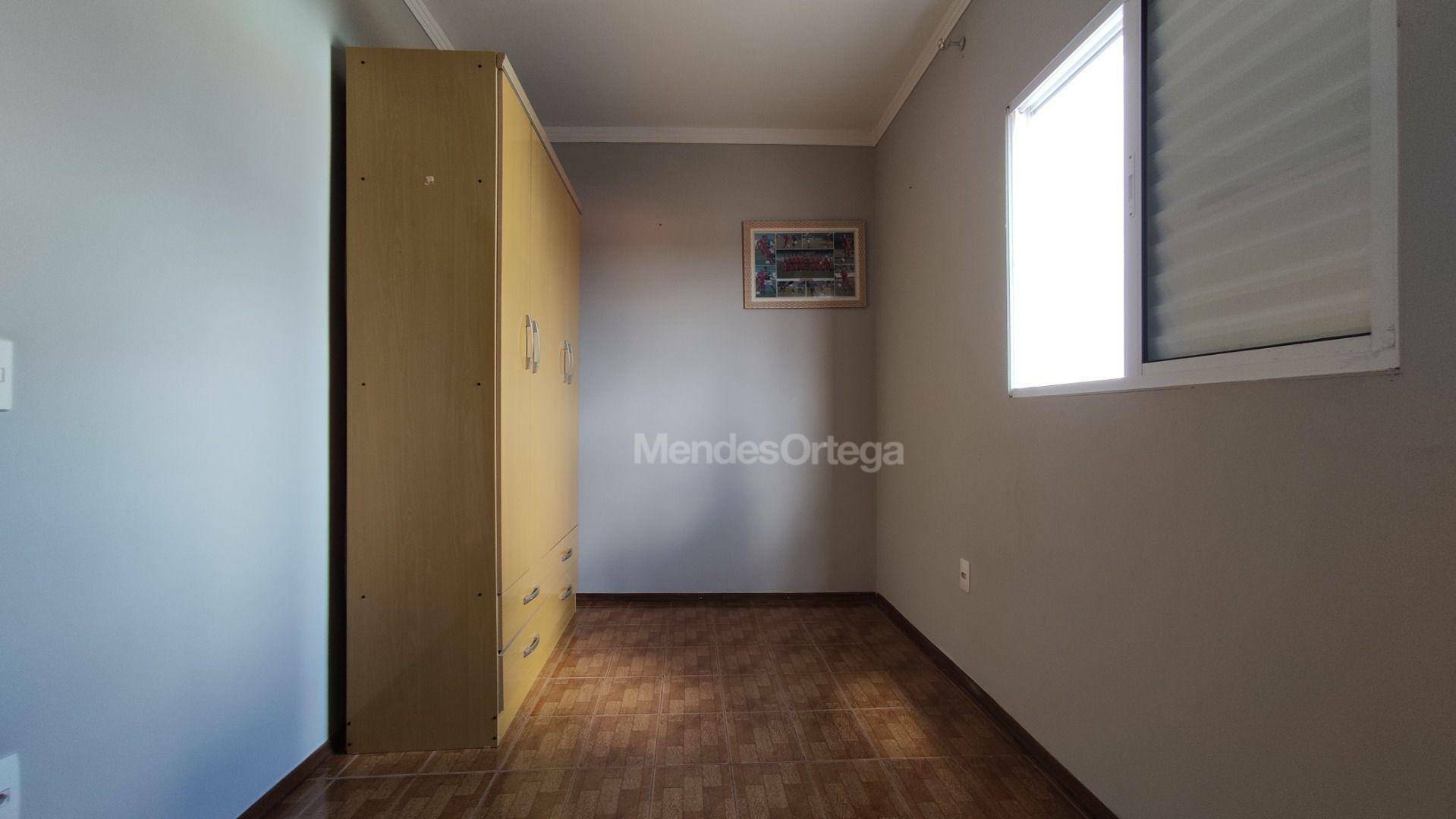 Casa à venda com 3 quartos, 212m² - Foto 12