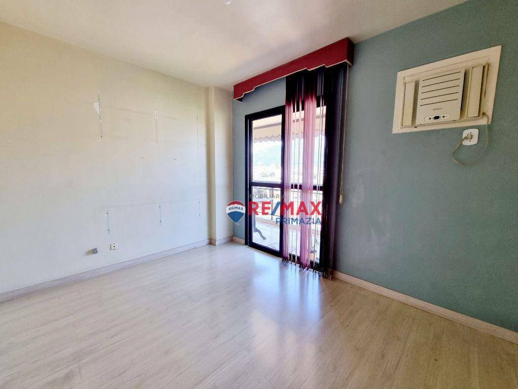 Apartamento à venda com 3 quartos, 105m² - Foto 17