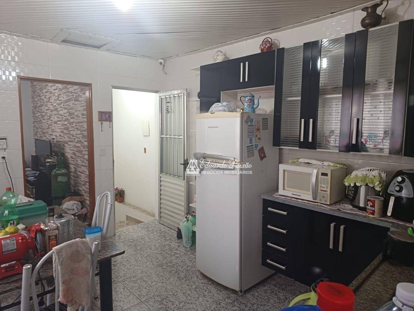 Casa à venda com 2 quartos, 136m² - Foto 4