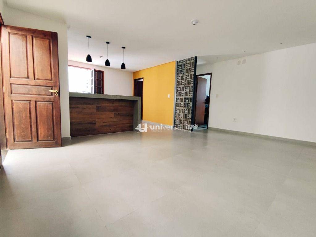 Casa à venda com 3 quartos, 295m² - Foto 4