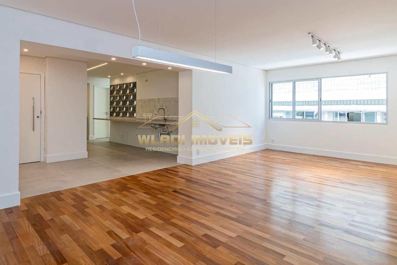 Apartamento à venda com 3 quartos, 149m² - Foto 2