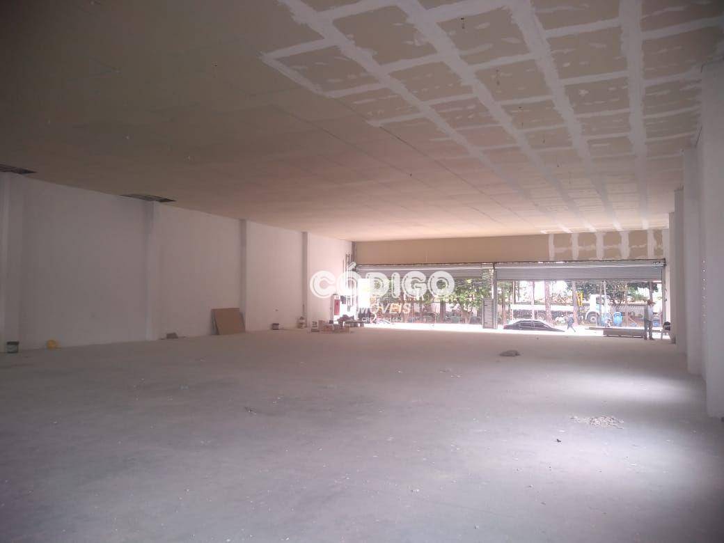 Depósito-Galpão-Armazém para alugar, 1600m² - Foto 1