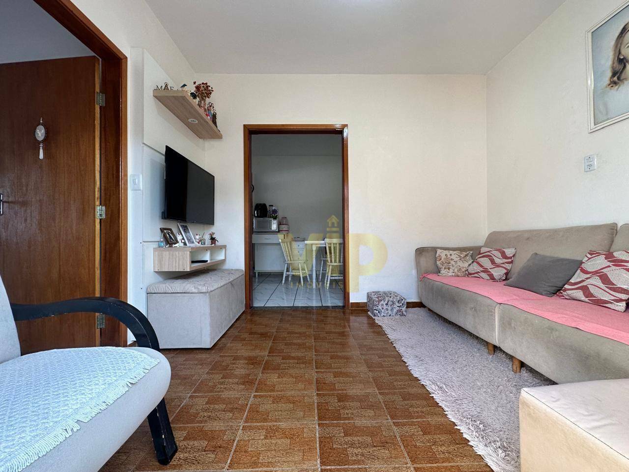 Casa à venda com 2 quartos, 180m² - Foto 3