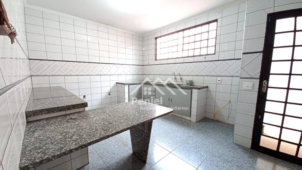 Casa à venda com 5 quartos, 236m² - Foto 29