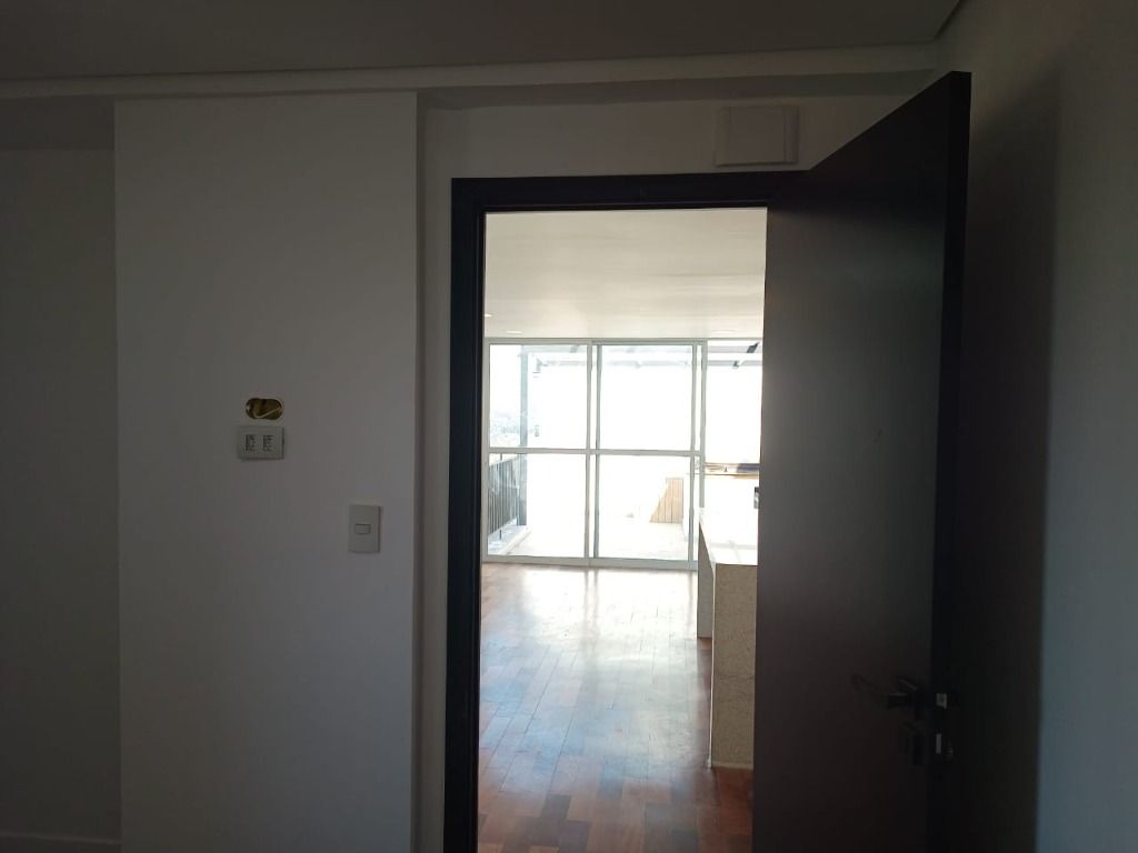 Apartamento à venda com 1 quarto, 75m² - Foto 17