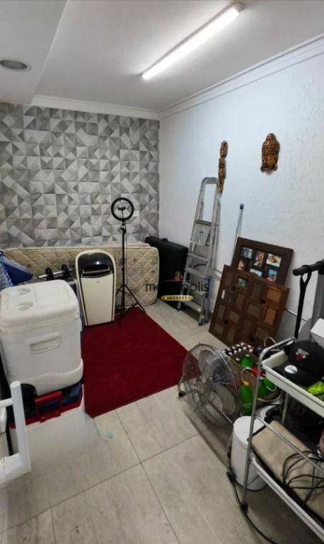 Sobrado à venda com 3 quartos, 247m² - Foto 24