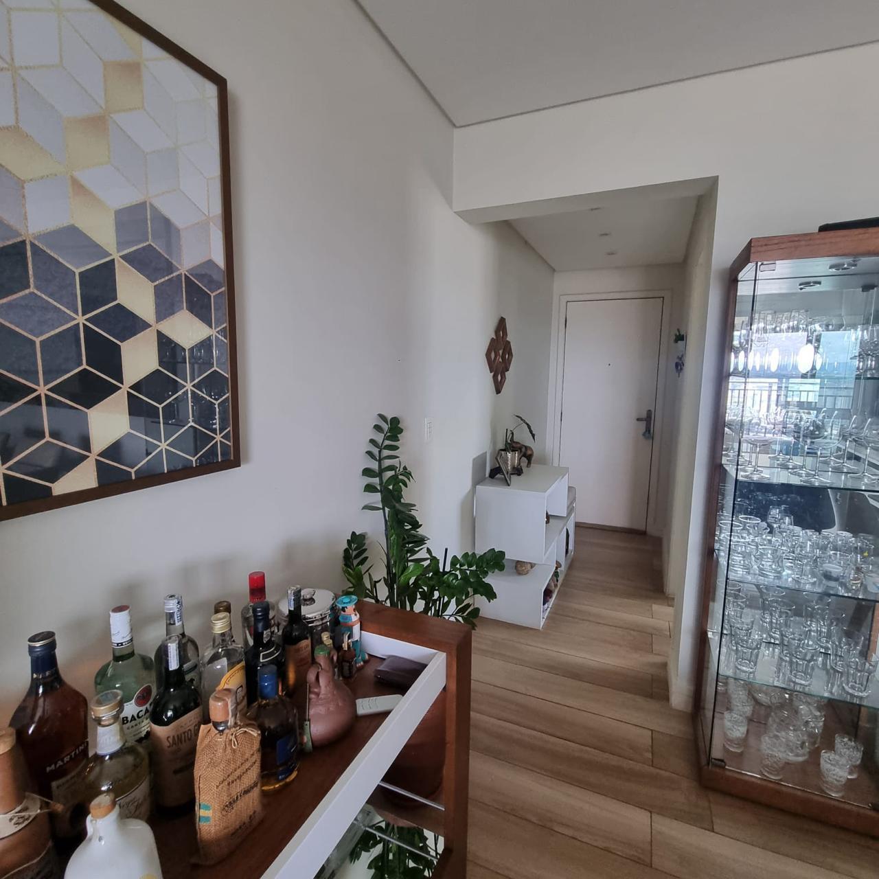 Apartamento à venda com 3 quartos, 111m² - Foto 4