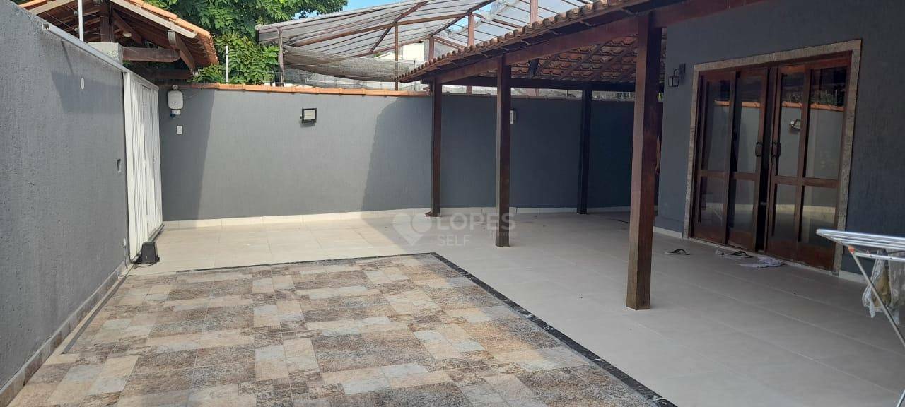 Casa à venda com 5 quartos, 400m² - Foto 2