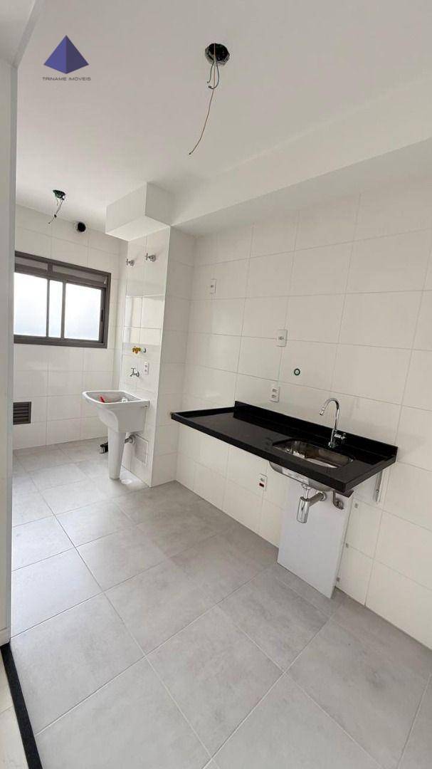 Apartamento à venda com 2 quartos, 68m² - Foto 3