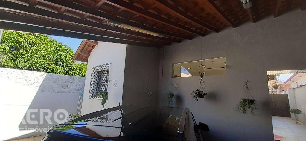 Casa à venda com 2 quartos, 121m² - Foto 1