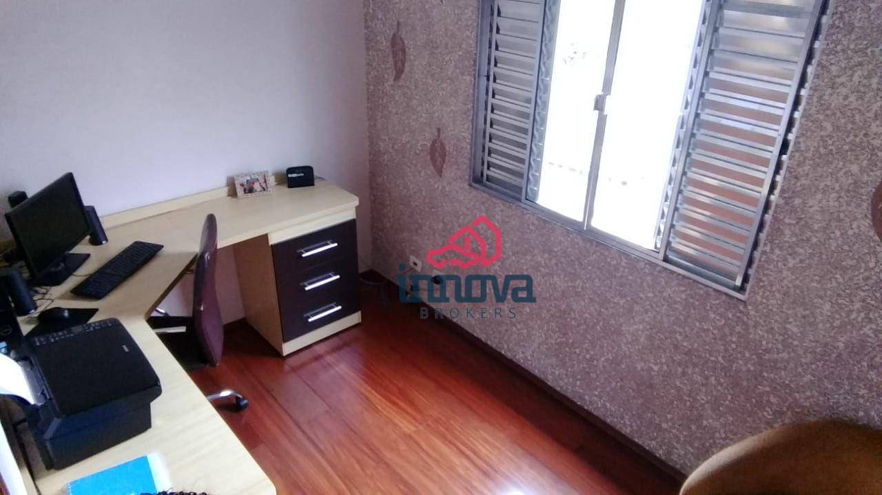 Sobrado à venda e aluguel com 4 quartos, 220m² - Foto 32