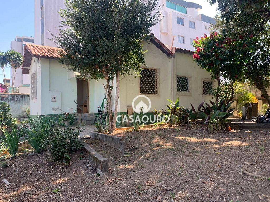 Casa à venda com 3 quartos, 120m² - Foto 1