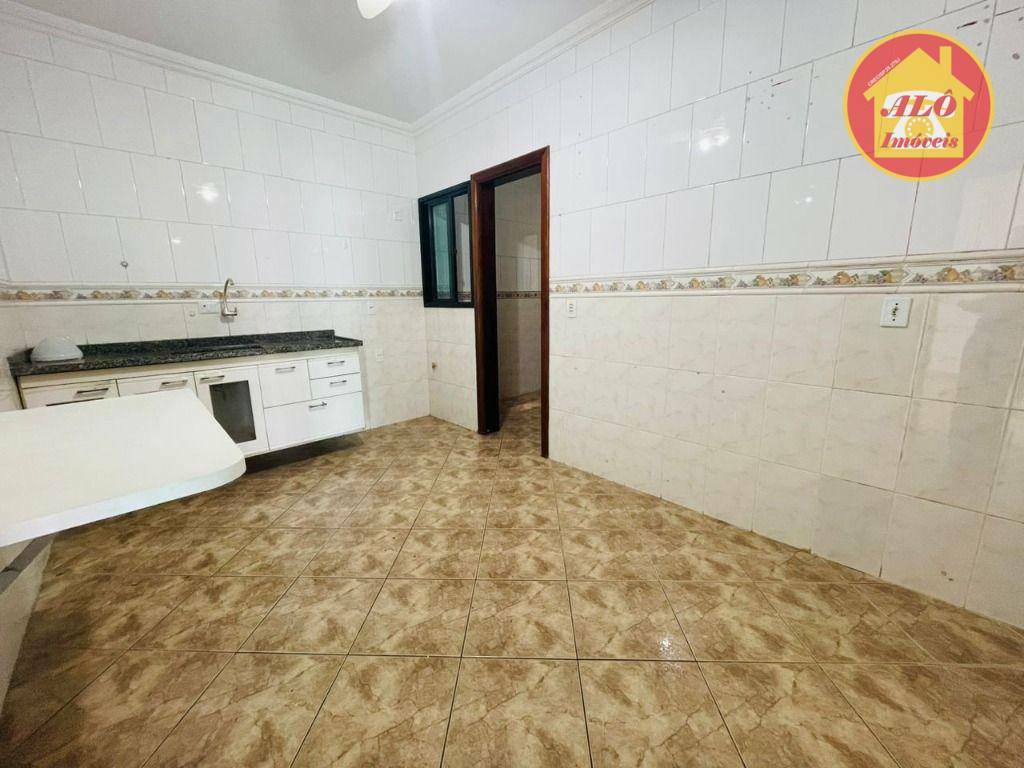 Apartamento à venda com 3 quartos, 137m² - Foto 4