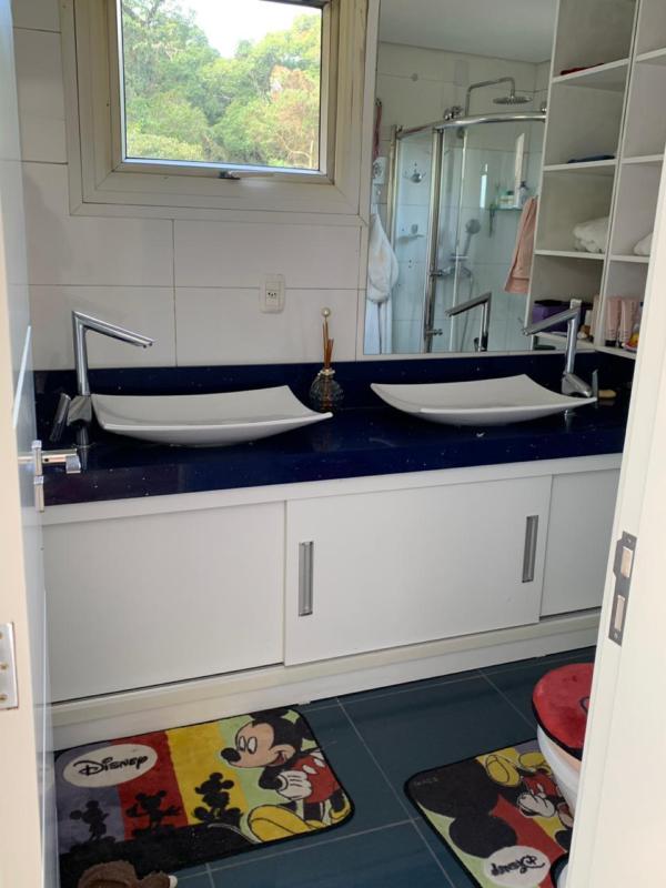 Casa à venda com 4 quartos, 315m² - Foto 11