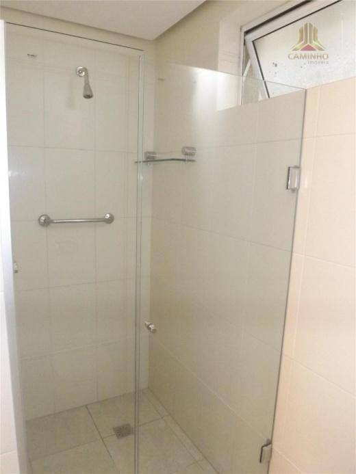 Apartamento à venda com 2 quartos, 80m² - Foto 5