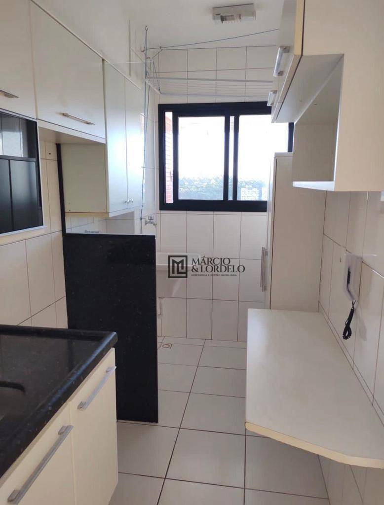 Apartamento à venda com 2 quartos, 70m² - Foto 6