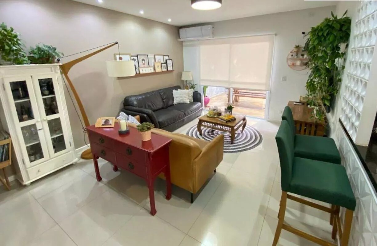 Casa de Condomínio à venda com 3 quartos, 218m² - Foto 3