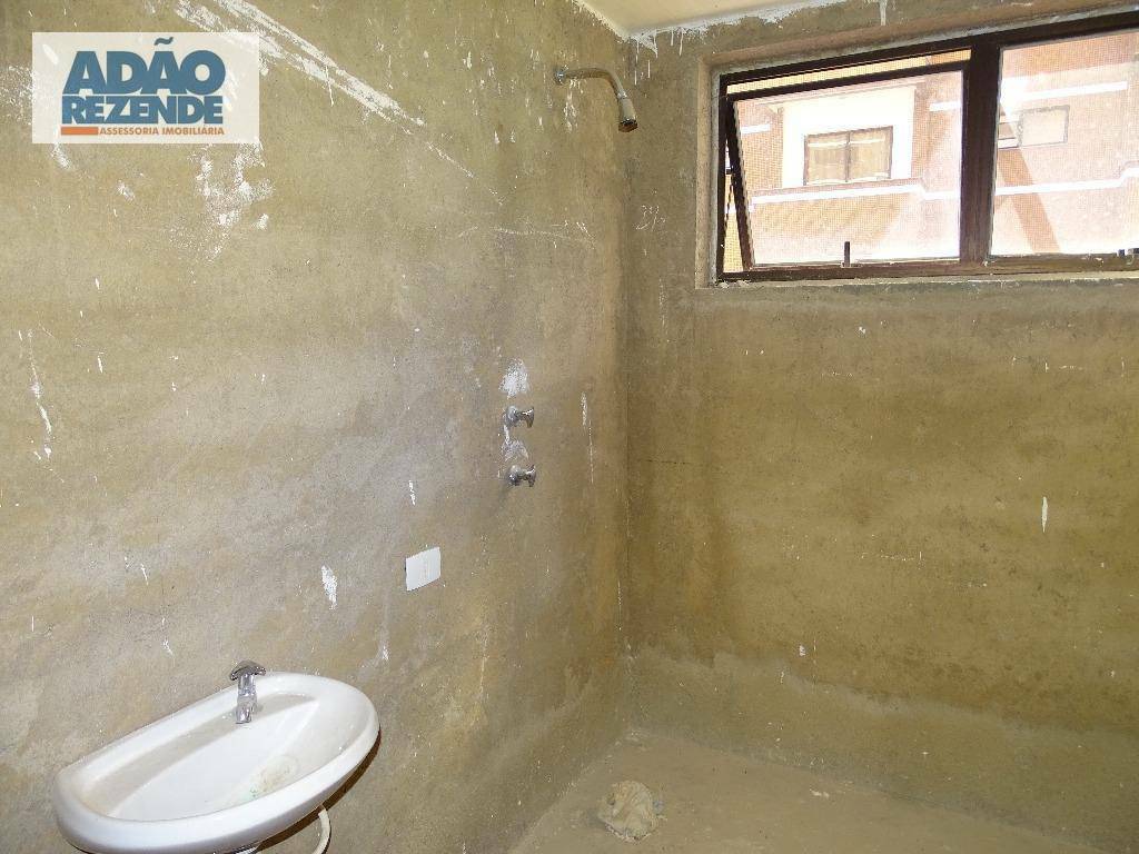 Apartamento à venda com 5 quartos, 256m² - Foto 47