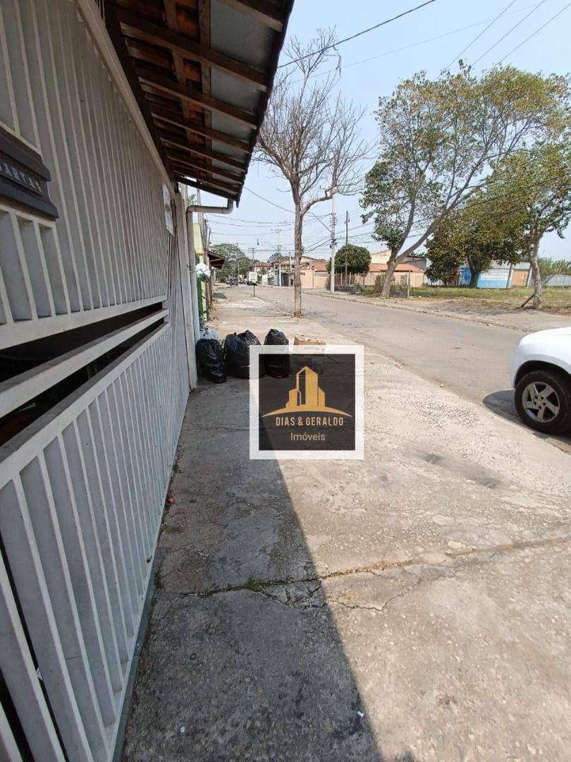 Casa à venda com 2 quartos, 118m² - Foto 2