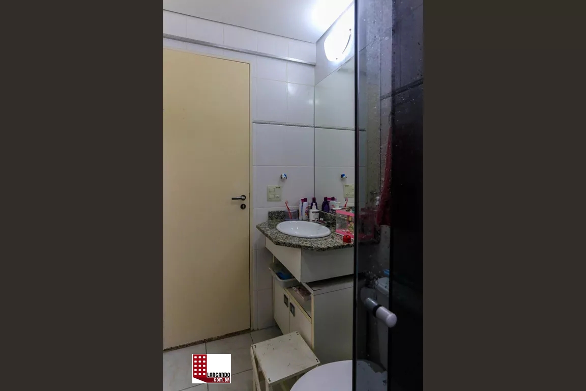 Apartamento à venda com 3 quartos, 68m² - Foto 2