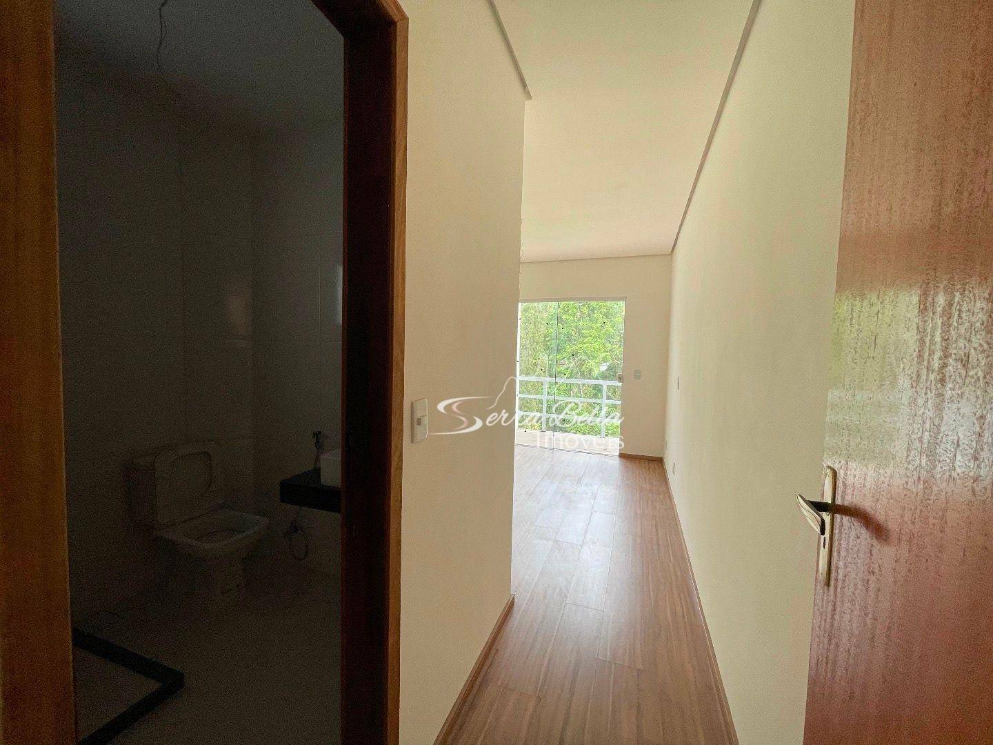 Casa à venda com 4 quartos, 170m² - Foto 14