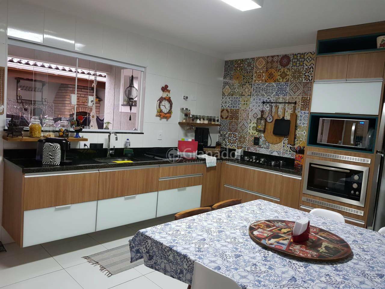 Sobrado à venda com 3 quartos, 157m² - Foto 4