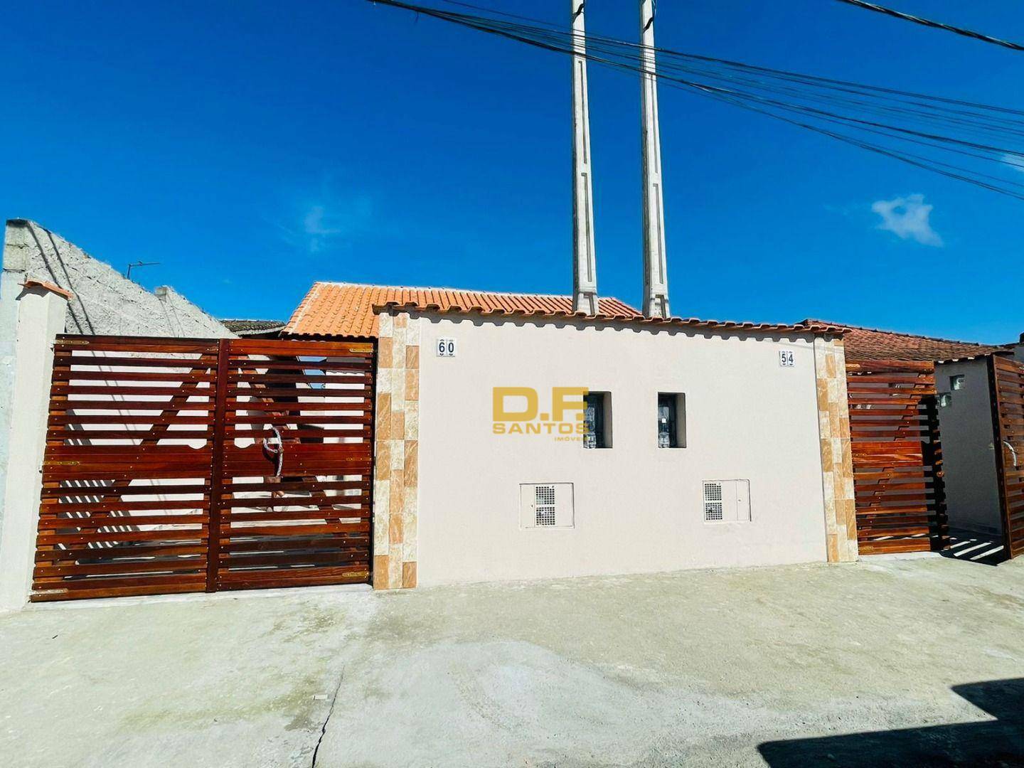 Casa à venda com 3 quartos, 80m² - Foto 1