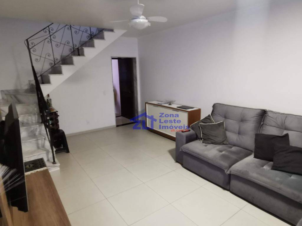 Sobrado à venda com 3 quartos, 150m² - Foto 1