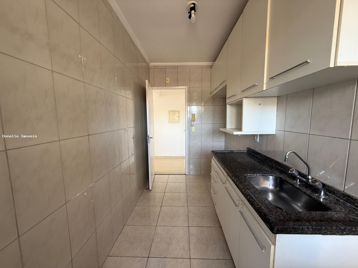 Apartamento para alugar com 3 quartos, 95m² - Foto 30