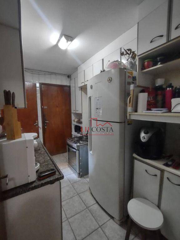 Apartamento à venda com 3 quartos, 120m² - Foto 19