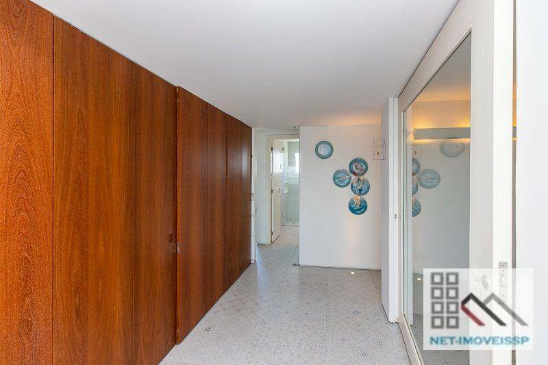 Apartamento à venda com 3 quartos, 260m² - Foto 23