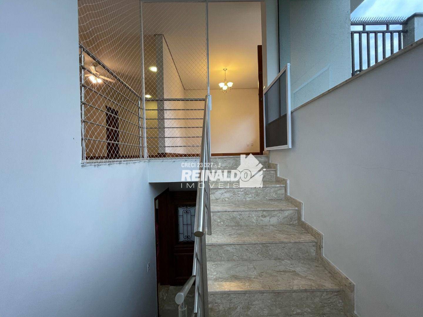 Casa à venda com 4 quartos, 241m² - Foto 24