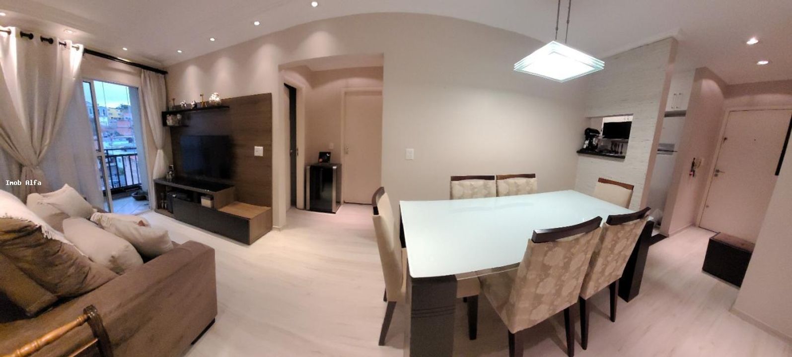 Apartamento à venda com 2 quartos, 65m² - Foto 1