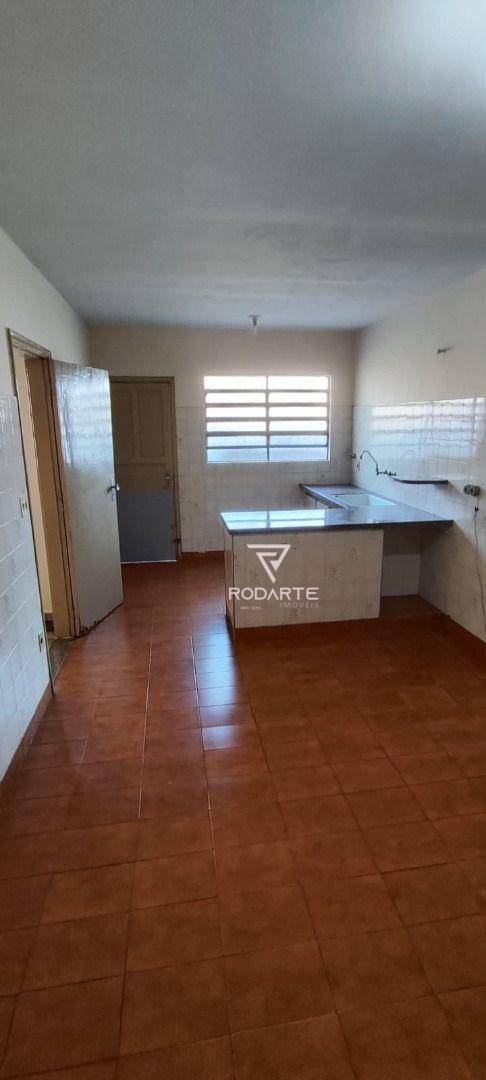 Casa à venda com 4 quartos, 107m² - Foto 11