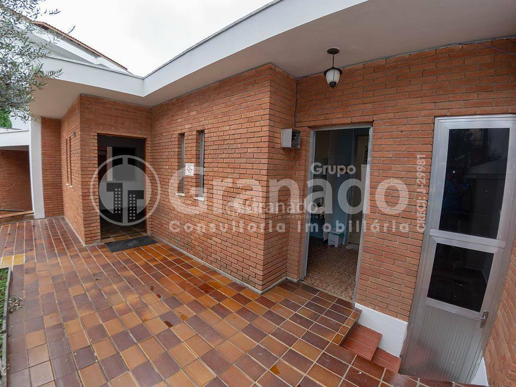 Casa à venda com 4 quartos, 400m² - Foto 4