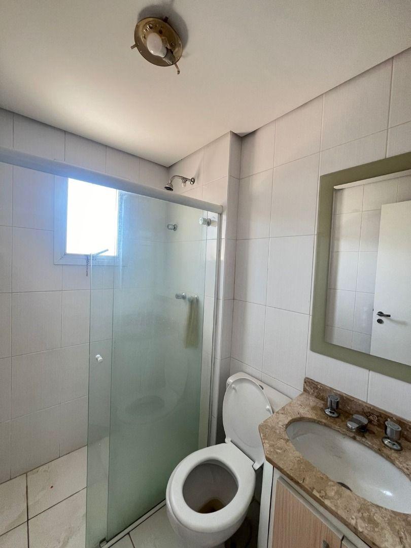 Apartamento para alugar com 4 quartos, 173m² - Foto 11