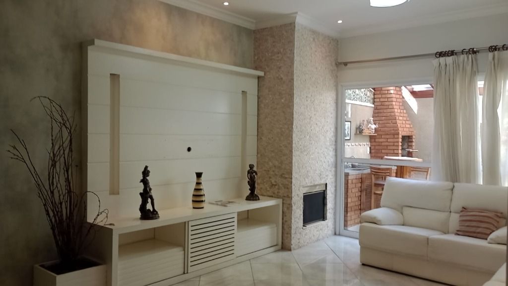 Casa de Condomínio à venda com 3 quartos, 150m² - Foto 4