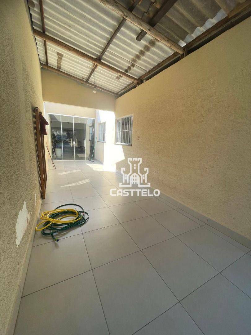 Casa à venda com 3 quartos, 200m² - Foto 4