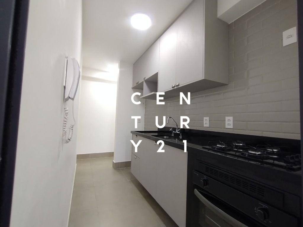 Apartamento para alugar com 3 quartos, 75m² - Foto 9