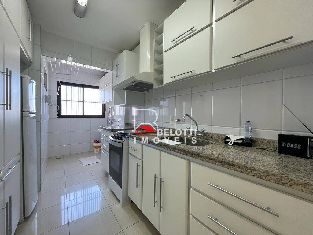 Apartamento à venda com 3 quartos, 78m² - Foto 3