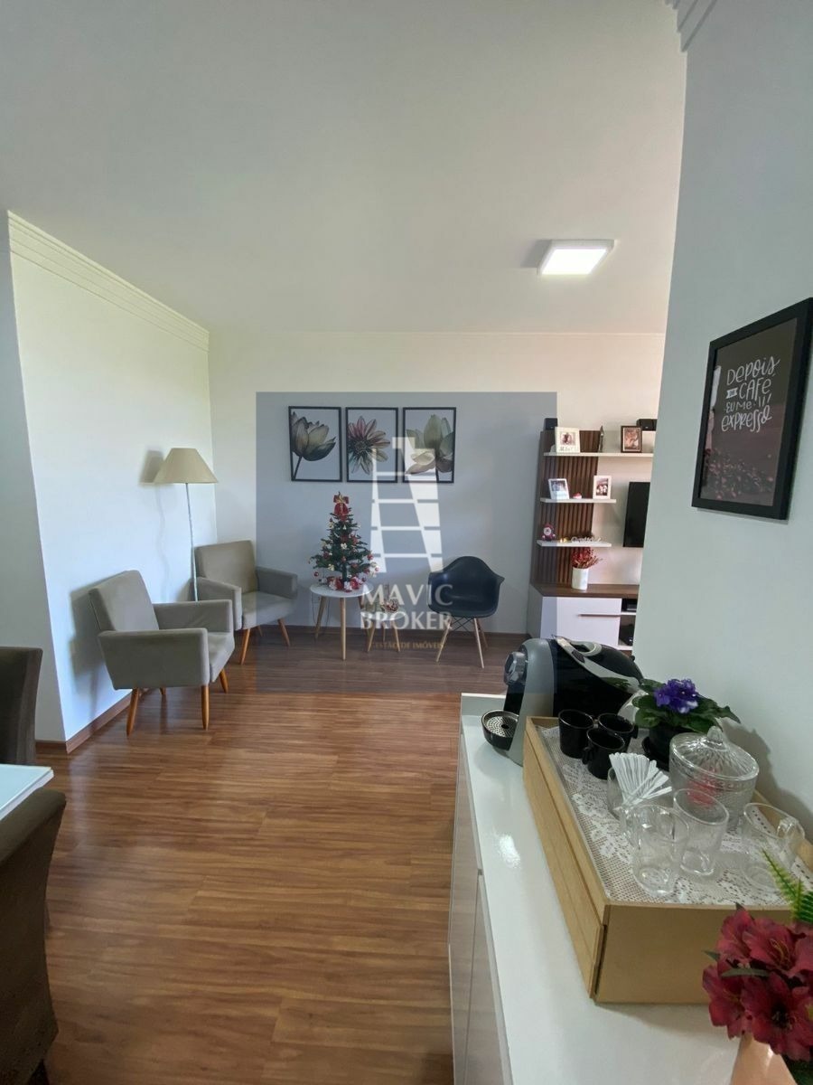 Apartamento à venda com 3 quartos, 80m² - Foto 4