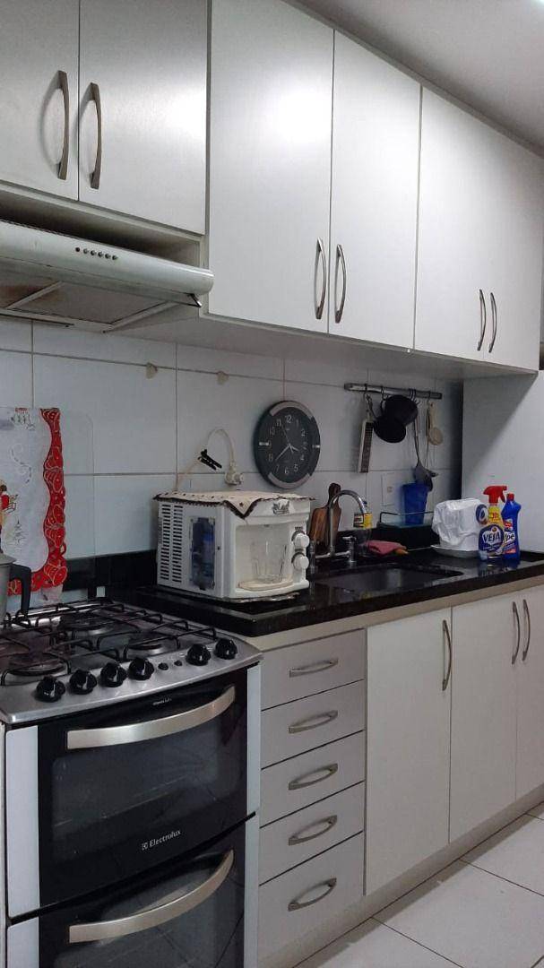 Apartamento à venda com 2 quartos, 80m² - Foto 4