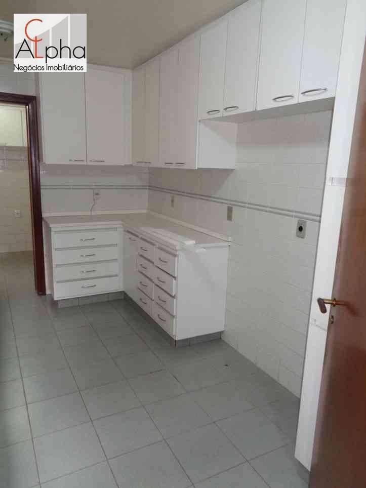 Sobrado à venda com 4 quartos, 420m² - Foto 10