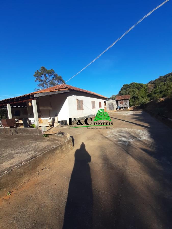 Fazenda à venda com 2 quartos, 60500m² - Foto 1