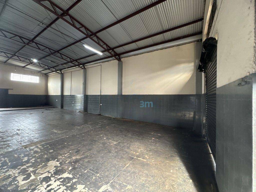 Depósito-Galpão-Armazém para alugar, 400m² - Foto 3